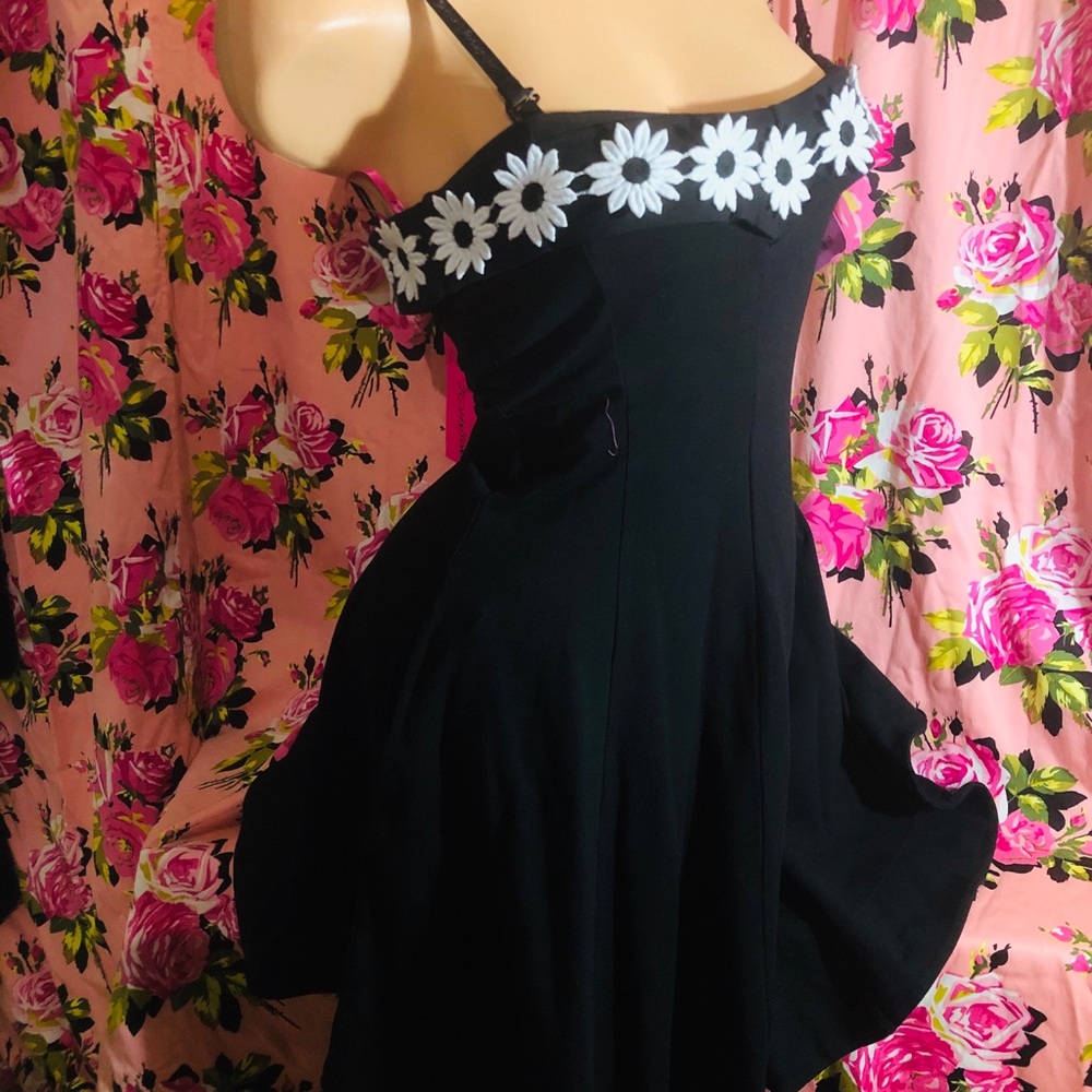 Betsey Johnson pocket daisy black white dress cute - Picture 4 of 8